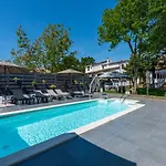 In With Terrace, Air Conditioning, Wifi, Washing Machine Appartement
