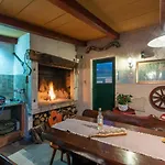 In With Terrace, Air Conditioning, Wifi, Washing Machine