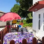 Appartement In With Terrace, Air Conditioning, Wifi, Washing Machine *