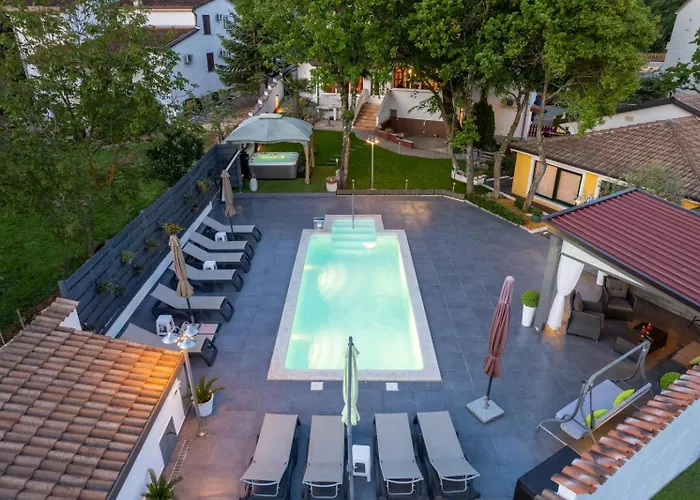 In With Terrace, Air Conditioning, Wifi, Washing Machine Lejlighed