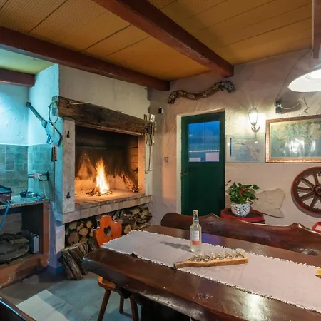 In With Terrace, Air Conditioning, Wifi, Washing Machine