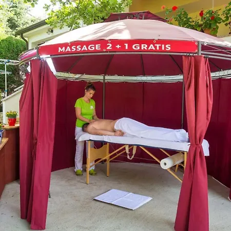 Apartman In With Terrace, Air Conditioning, Wifi, Washing Machine