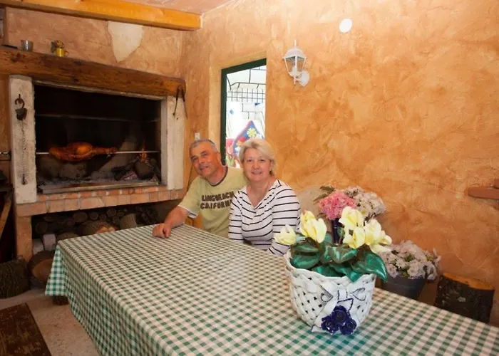 In With Terrace, Air Conditioning, Wifi, Washing Machine Apartmán *