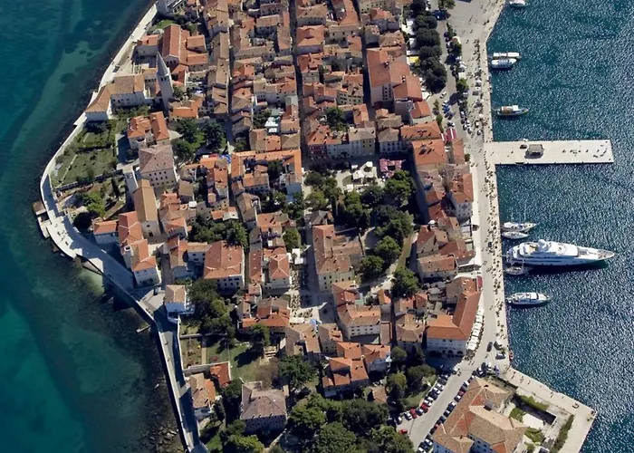 In With Terrace, Air Conditioning, Wifi, Washing Machine *