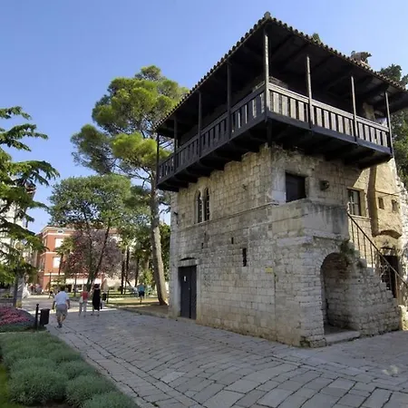 In With Terrace, Air Conditioning, Wifi, Washing Machine Poreč