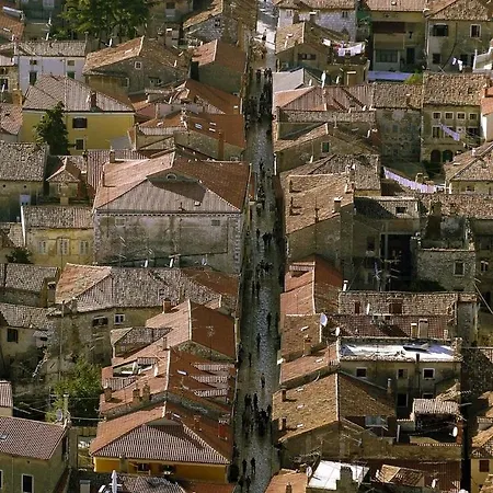 Lejlighed In With Terrace, Air Conditioning, Wifi, Washing Machine