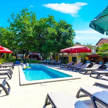 In With Terrace, Air Conditioning, Wifi, Washing Machine Lejlighed *